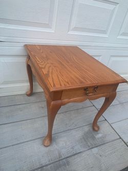 Vintage Mersman Oak End Table with Drawer 372-02 Cabriole Legs Side Table Accent