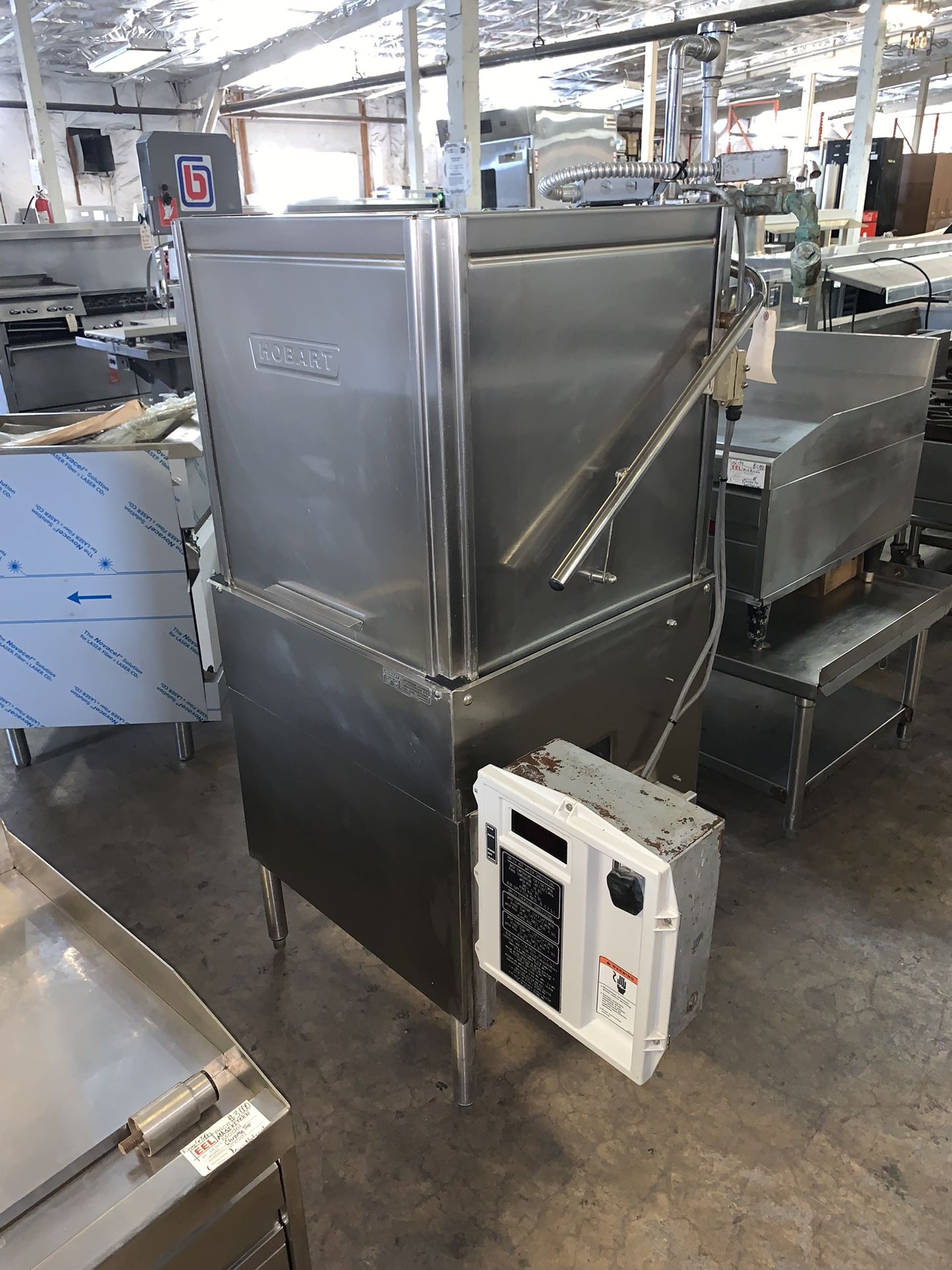 Commercial Dishwasher HOBART AM-14