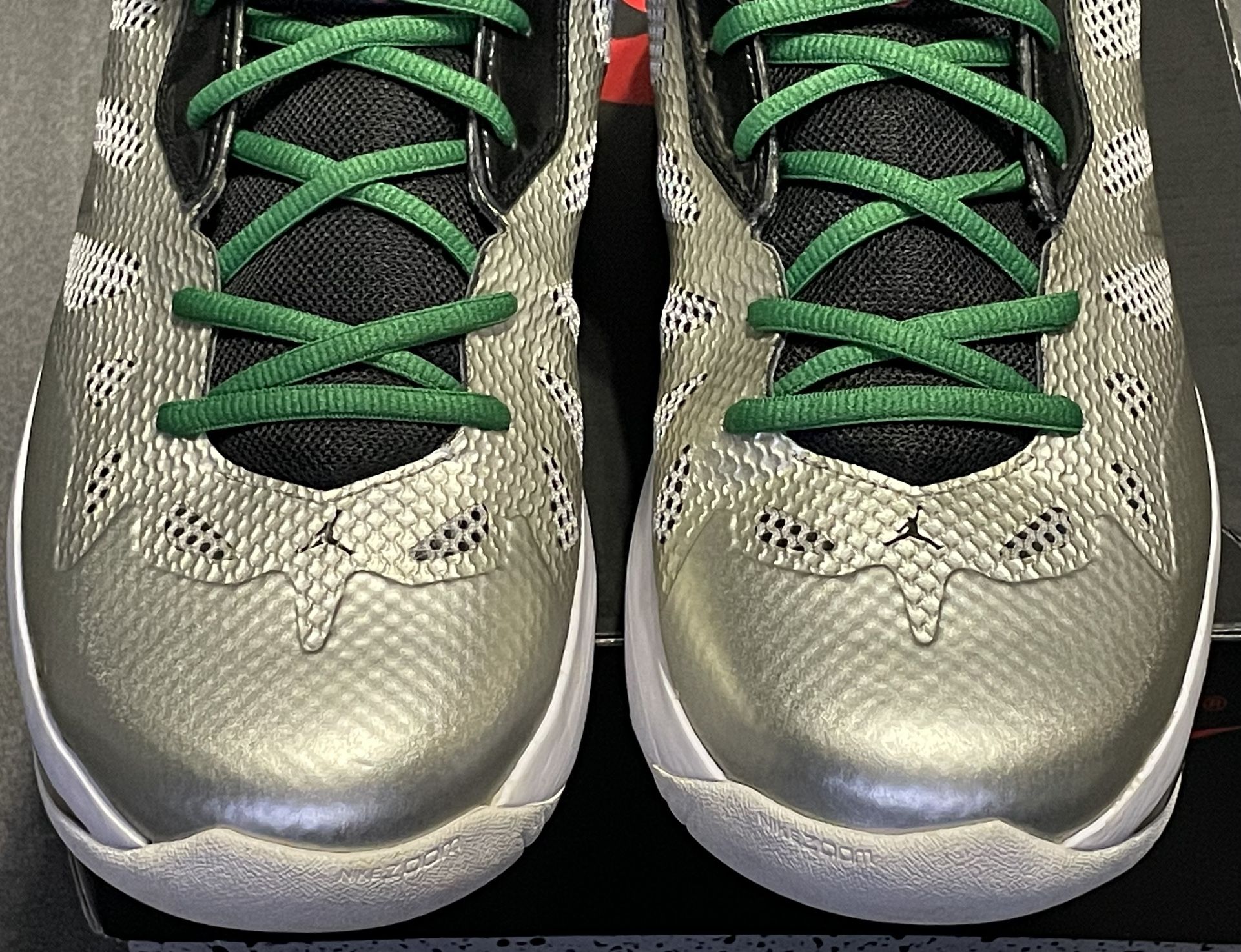 Nike Air Jordan Melo M8 Advance Zoom Metallic Green Red 