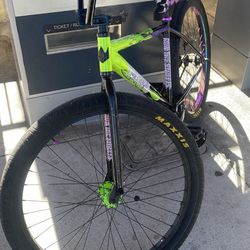 THRONE SLIMER MAXXED OUT