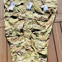 NWT’s 3 OCP CAMO TROUSERS HOT WEATHER LARGE REGULAR L-R