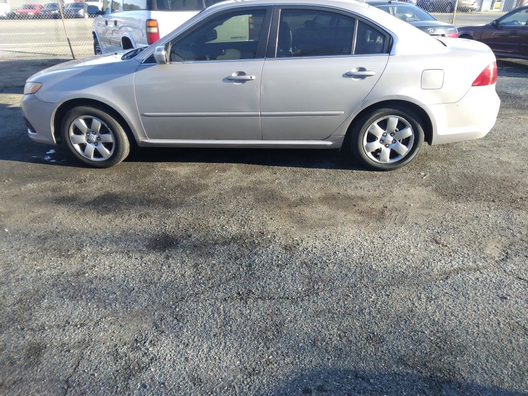 2009 Kia Optima Four-door Clean Inside