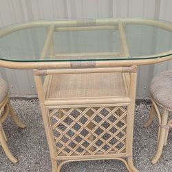Vintage Coastal Style / Boho Chic Natural Color Rattan Bistro Set