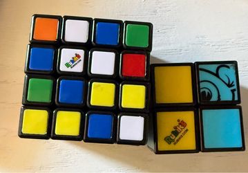 2 Rubik’s cube lot