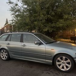 2003 BMW 325i