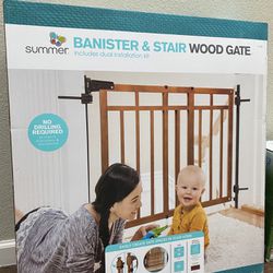 33 in. Banister and Stair Baby Wood Gate.