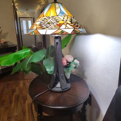 Tiffany-Style Stained Glass Lamp