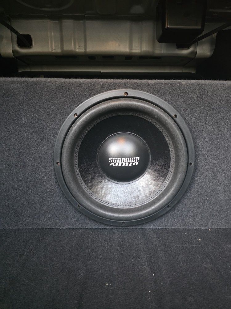 Sundown SA Series 12" Subwoofer  + JL Audii JD1000 Amp