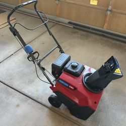 Toro Power Clear 21-in Single-stage 252cc Gas Snow Blower