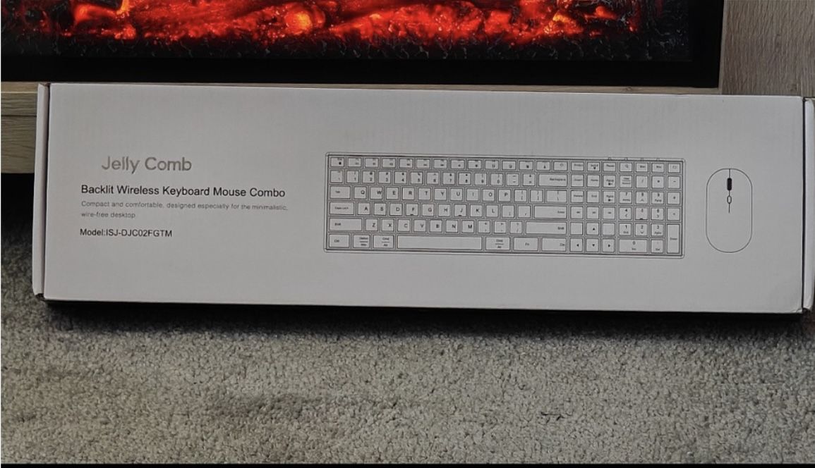 Jelly Comb Wireless Keyboard and Mouse Combo