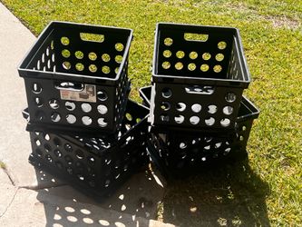 4 storage Crates