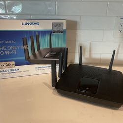 Linksys Tri-Band Gigabit Router - AC5400 (EA9500)