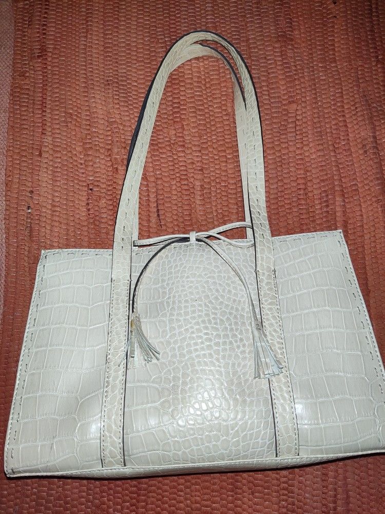 Liz Claiborne Bag. Cream Color