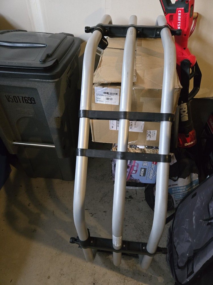 2014 Toyota Tacoma Tailgate Grill 