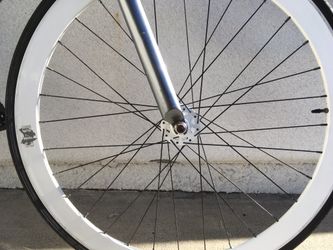 Single Speed (Fixie) w/ Velocity B43 Deep V Wheels for Sale Single Speed (Fixie) w/ Velocity B43 Deep V Wheels for Sale