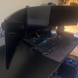 3 Computer Monitors With Stand