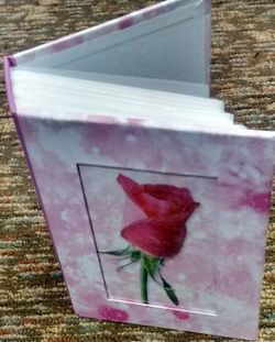 Beautiful Rose Themed Photo Album