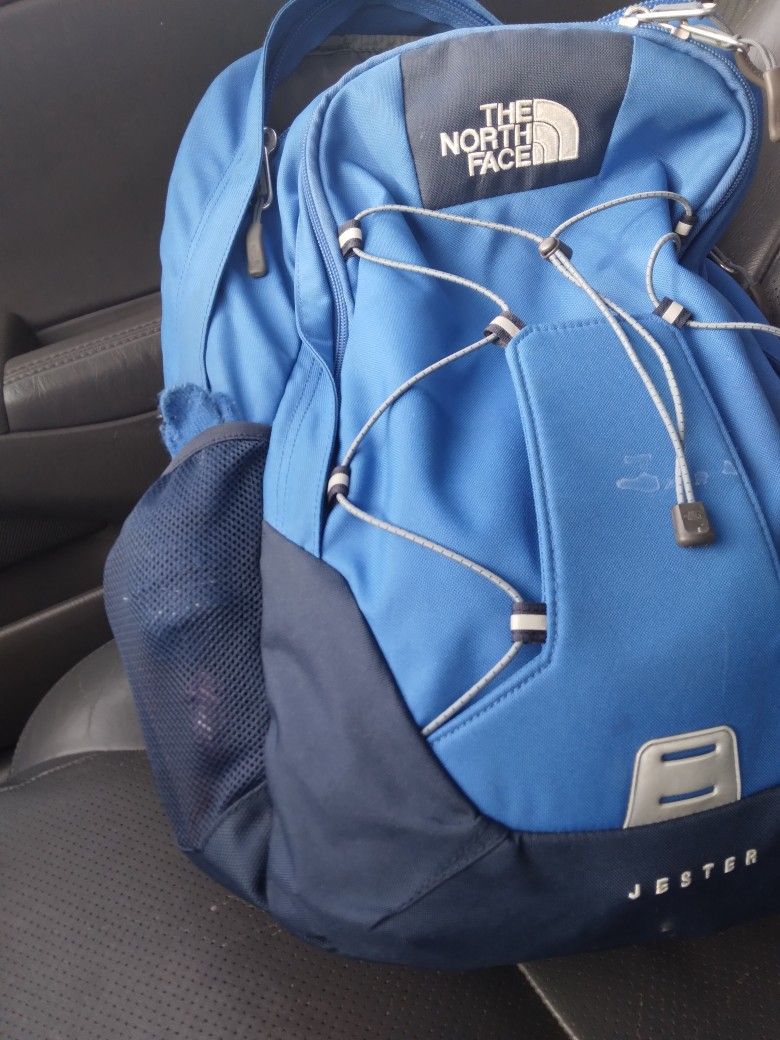 The North Face (Jester) Backpack /Barely Used 