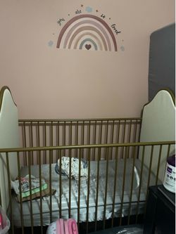 Crib and mattress