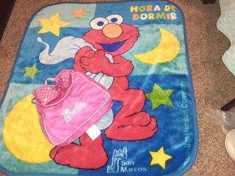 40x40 blanket /barbie pillow with small pocket