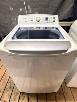 Fully functional Insignia washing machine