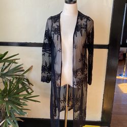 Size Medium Black Lace Sheer Cover 