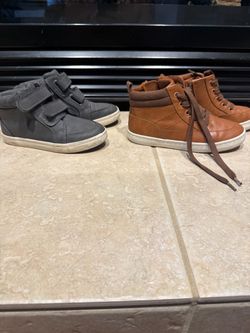 2 Pairs Kids High-Top Sneakers size 10/12 cat and Jack