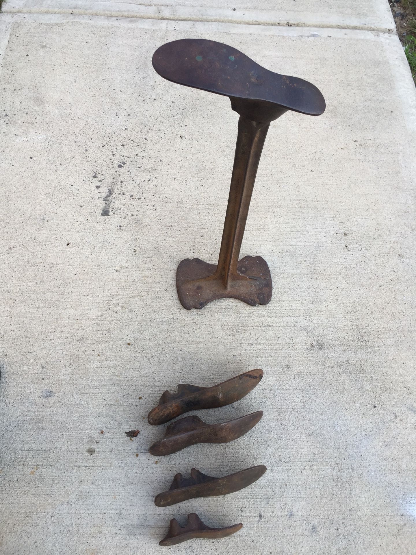 Shoes repair tools