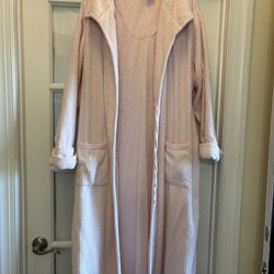 Delicates Brand Pink XL Bath Robe