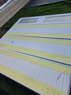 Garage door (new)
