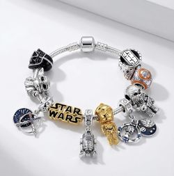 Star Wars Charm Silver Toned Bracelet With 10 Charms - Grogu Darth Vader R2D2