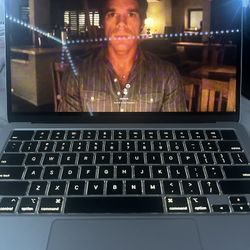 MacBook Air M2, 2022