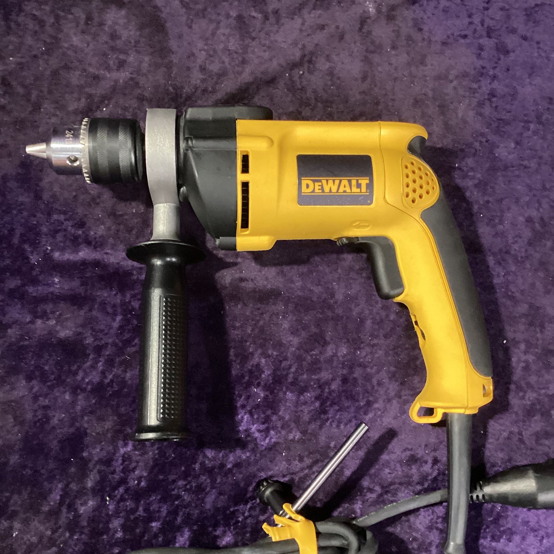 🧰🛠DEWALT 7.8 Amp Corded 1/2” Variable Speed Reversible Hammer Drill-LIGHTLY USED-$80!🧰🛠