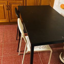 IKEA Table And 4 Chairs