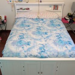 Kids Queen Size Bed/Dresser 