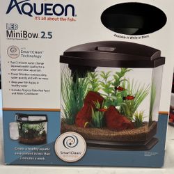 UNOPENED Aqueon Fish Tank Desktop Aquarium 2.5 Gallons