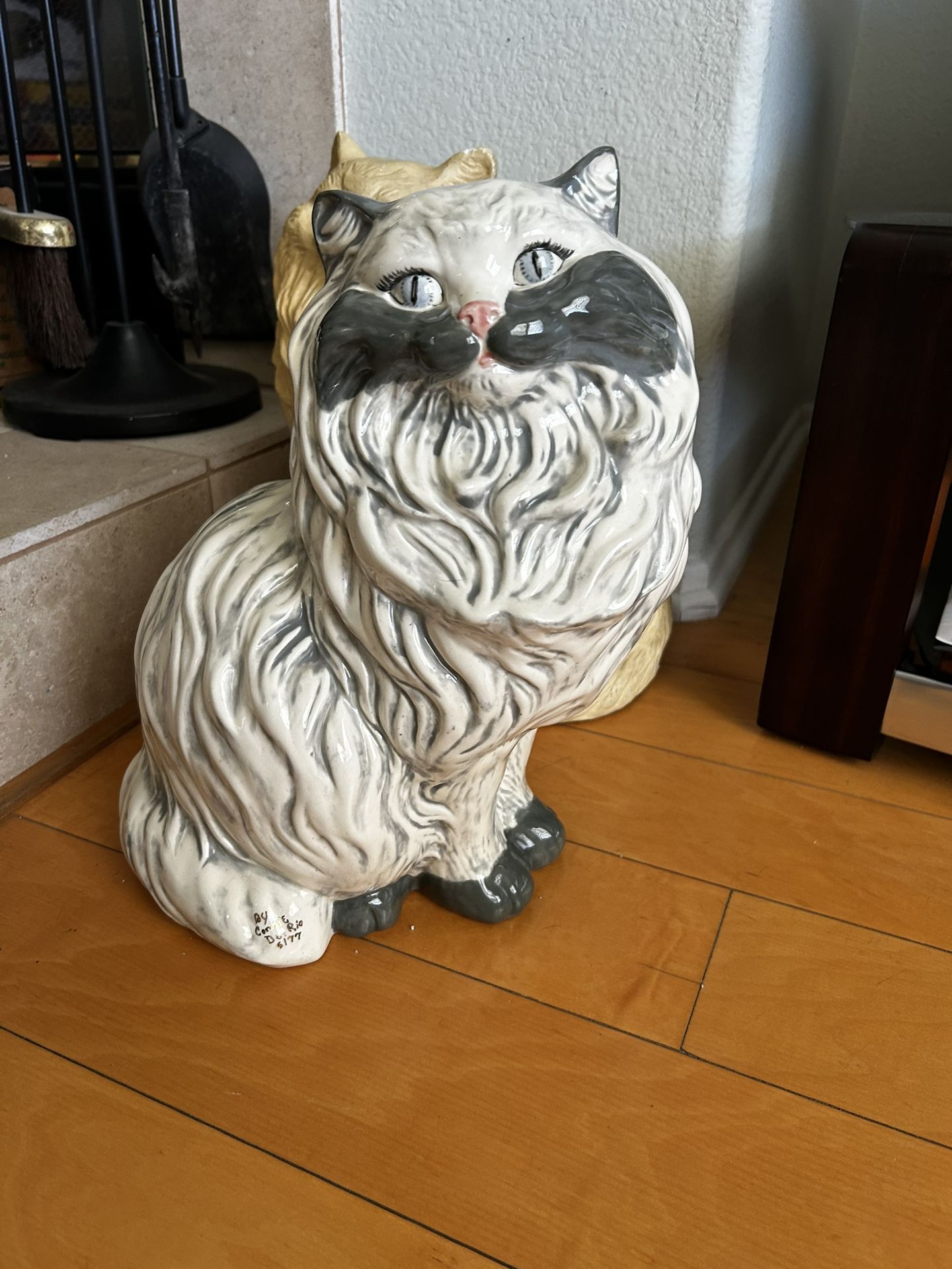 Ceramic Cat Statue 1977 Glazed 