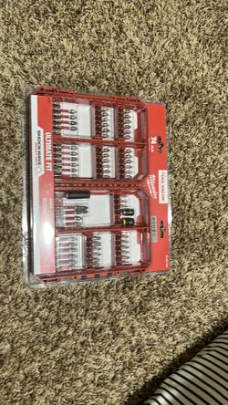 Milwaukee 74 pc impact set