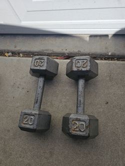 Set Of Two dumbbell 20 lbs each
