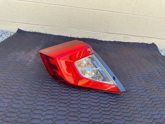 Honda Civic Tail Light 2022-2024, OEM ORIGINAL Honda Civic Tailight, brake light, passenger side for sedan