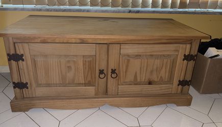 Santa Fe collection End  table with storage
