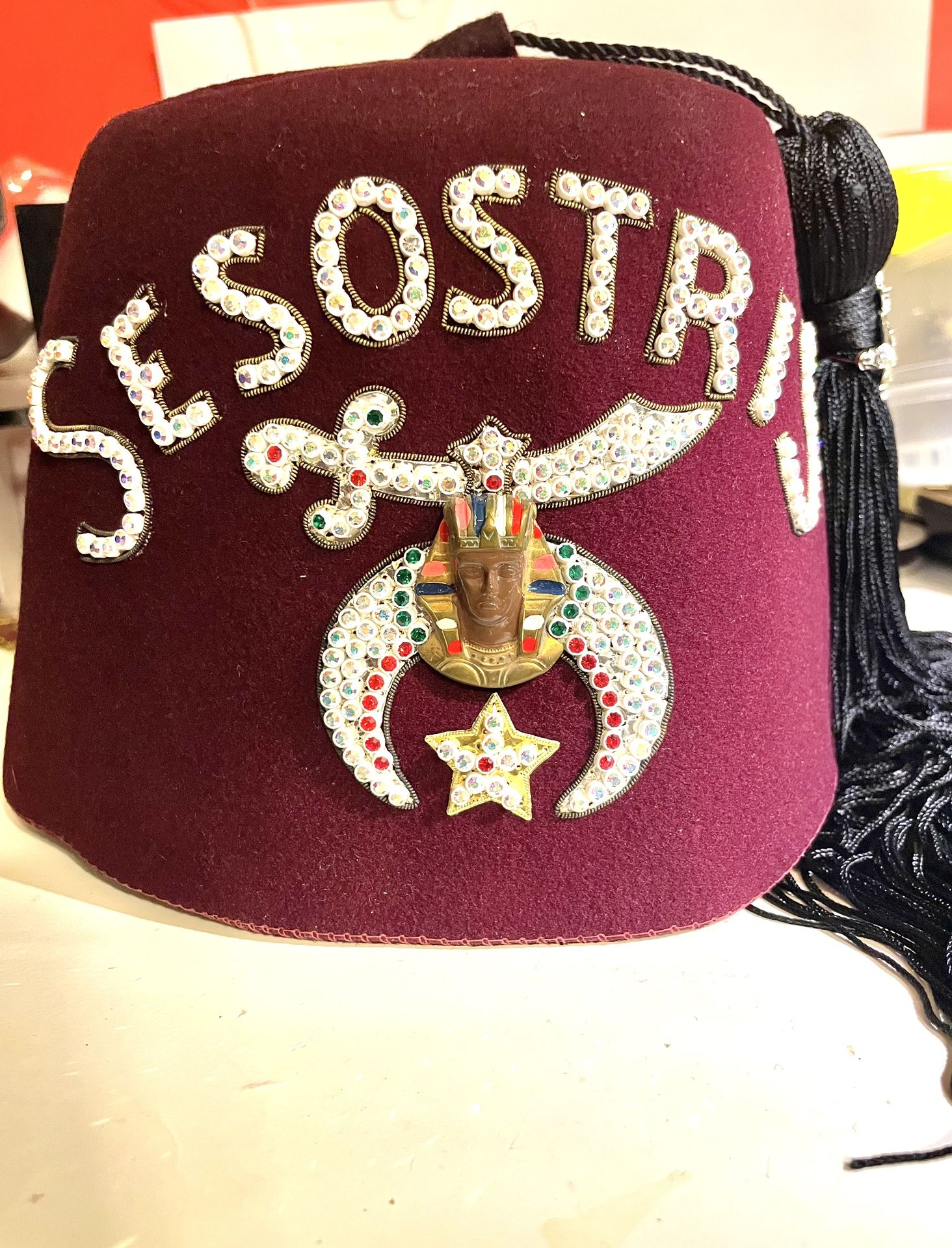Masonic Shriners Fez Hat And Brooch