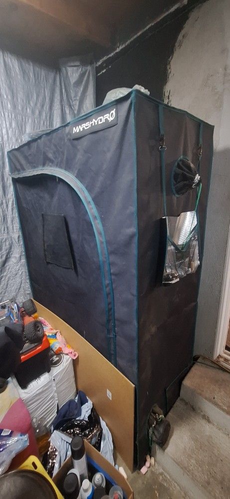 Mars Hydro Grow Tent 4X2