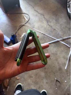 Brush + mirror