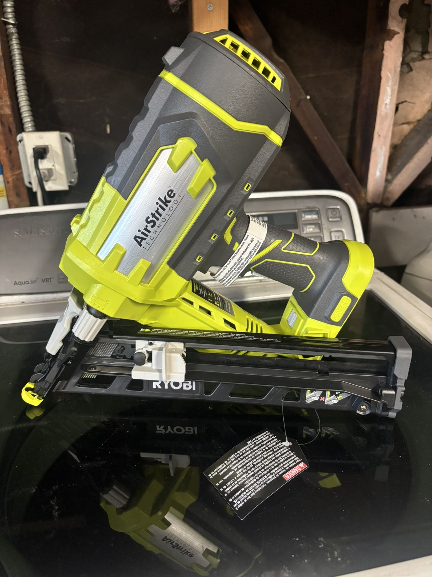 Ryobi Air Strike 18v