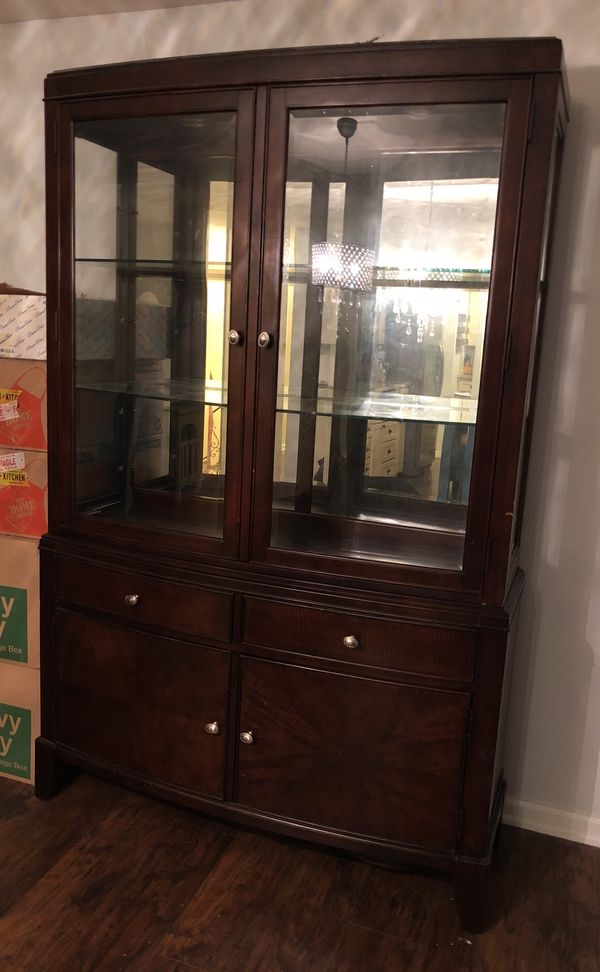 Macy S Hutch For In Graham Wa Offerup
