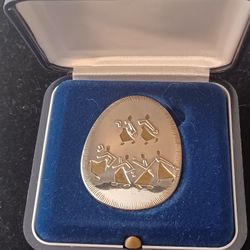 Vtg.M.KATZ - JERUSALEM SILVER " WOMAN DANCERS" CELEBRATING PENDANT/ PIN