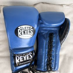 Cleto Reyes 16oz Blue Gloves (Like New) – Authentic Pro Gear