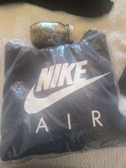 Nike sweater brand new small and some good dank