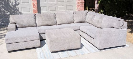 Large Grey Sectional Couch W/ Ottoman, DELIVERY AVAILABLE!!